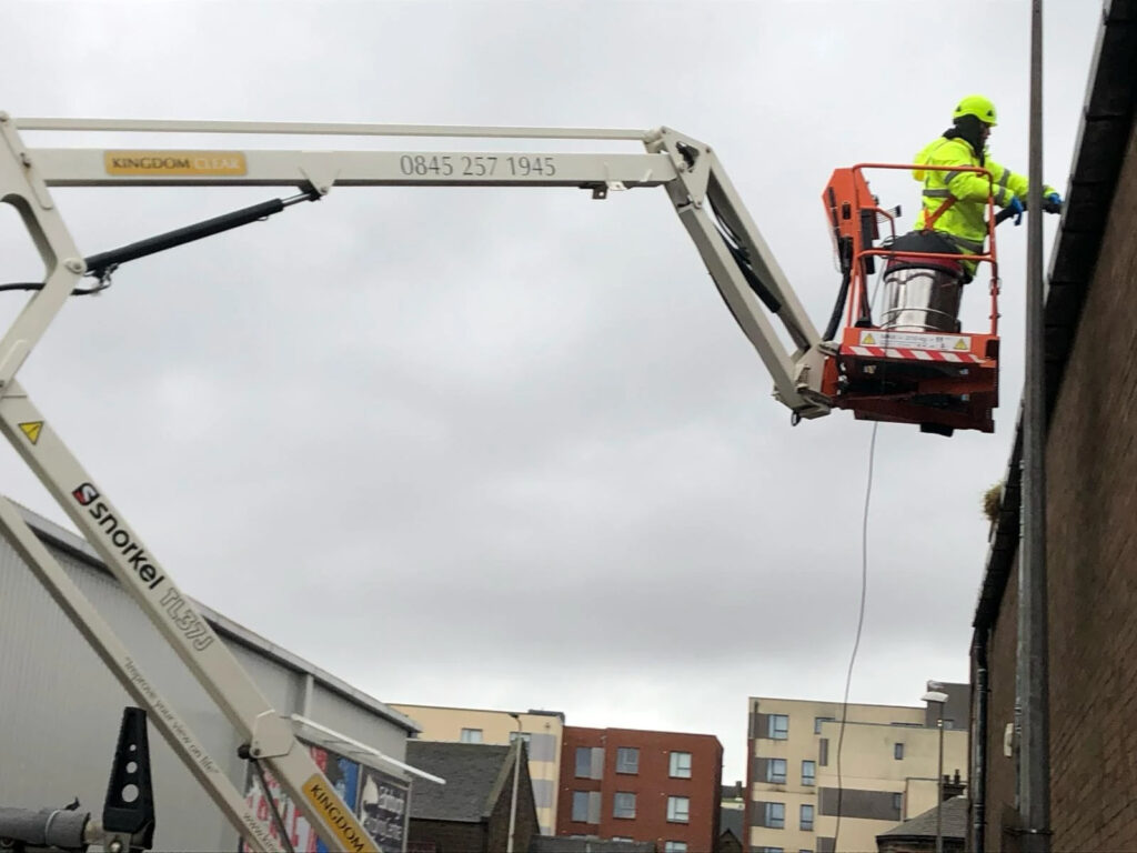 Commercial gutter cleaning UK Commercial gutter cleaning UK